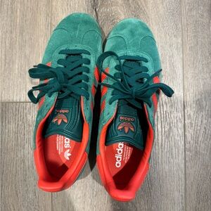 Adidas Gazelle in color way Collegiate Green/Preloved Red/Gum